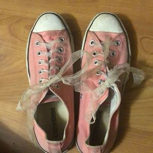 Pink converse with ribbon laces women’s 9.5 used